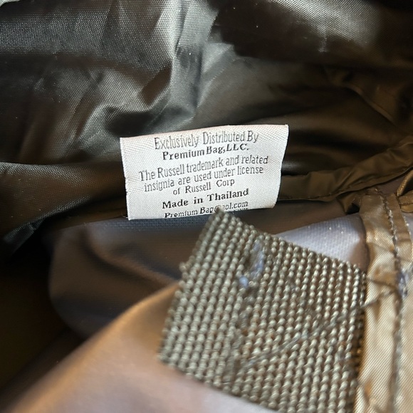 RUSSELL EXCLUSIVELY DISTRIBUTED BY PREMIUM BAGS,LLC LOGO NCCA FINAL FOUR DUFFEL - Picture 6 of 15